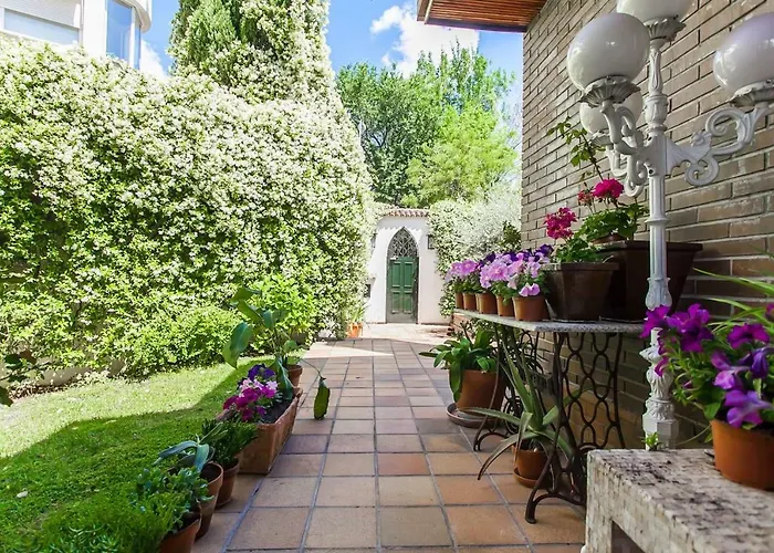 Velazquez Manor House